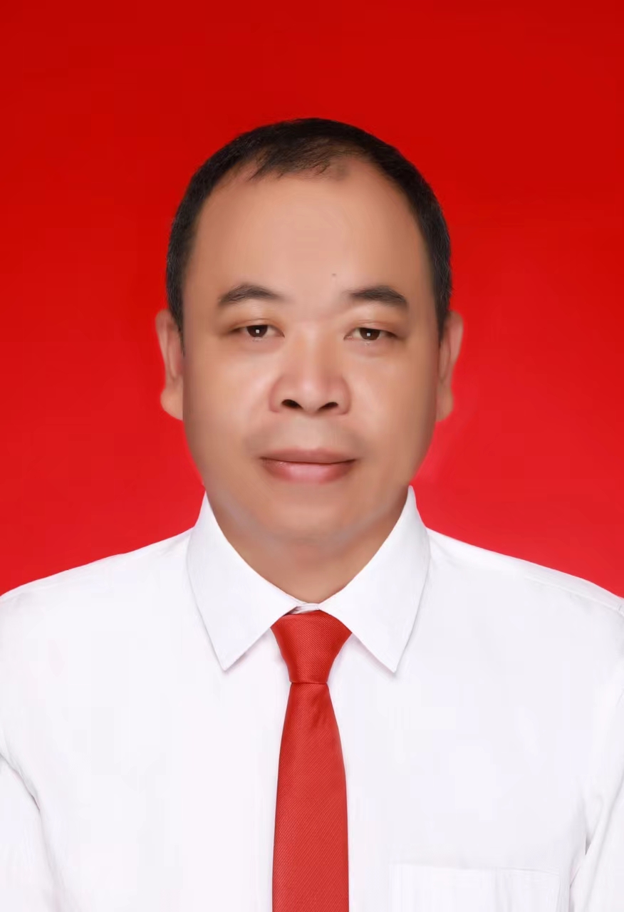 赖洪发照片.jpg